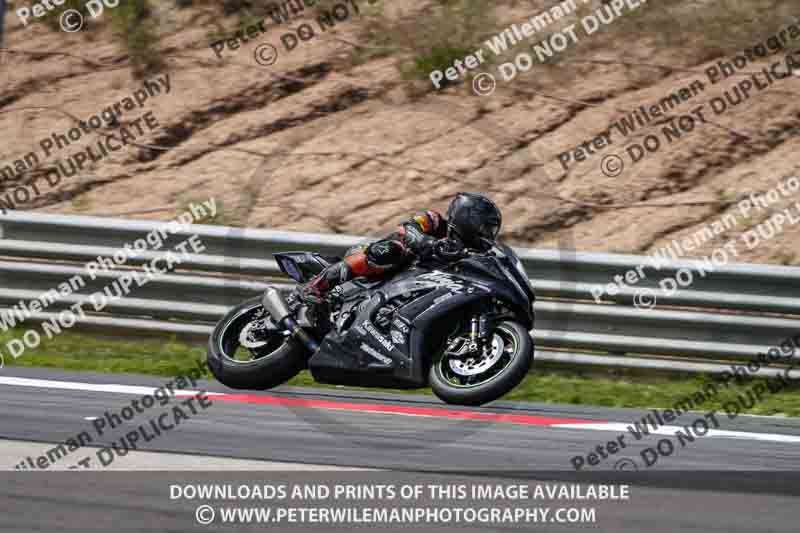 cadwell no limits trackday;cadwell park;cadwell park photographs;cadwell trackday photographs;enduro digital images;event digital images;eventdigitalimages;navarra;no limits trackdays;peter wileman photography;racing digital images;trackday digital images;trackday photos